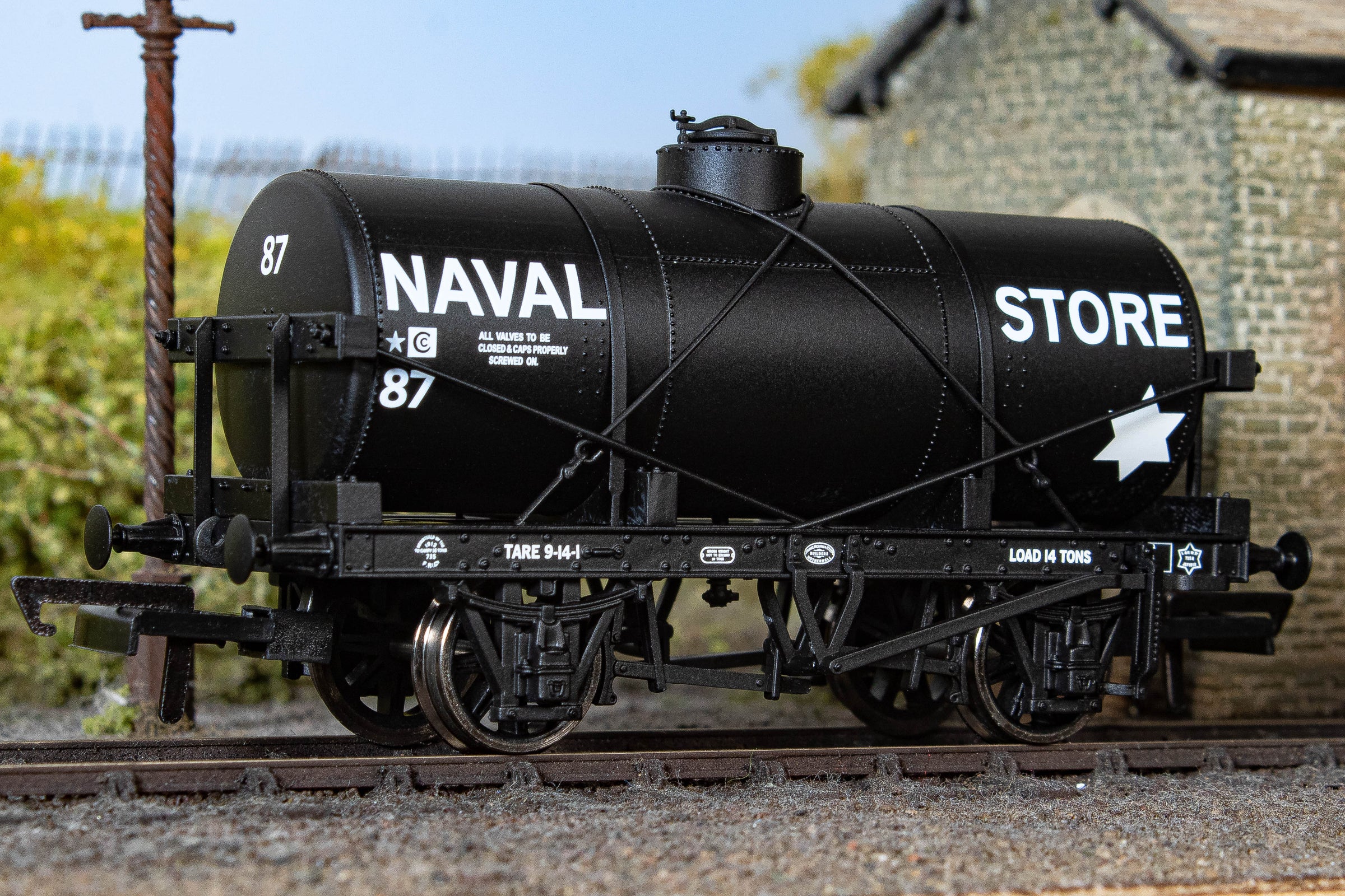 (image for) OR76TK2009 12T Tank Wagon - Naval Store Department No.87