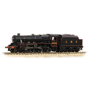(image for) 372-135A LMS 'Black 5' with Riveted Tender 5000 LMS Lined Black