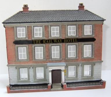 42-214 Scenecraft Low Relief Hotel (image for) 42-214 Scenecraft Low Relief Hotel