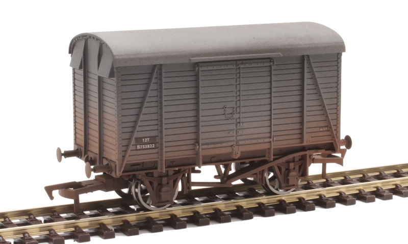 (image for) 4F-021-032 12-ton box van in BR grey - 753822 - weathered