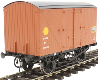 (image for) 7F-016-001 10-ton banana van in BR bauxite Fyffes Bananas