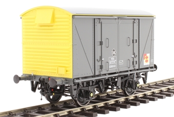 (image for) 7F-049-004 VEA 'Vanwide' Railfreight Distribution grey