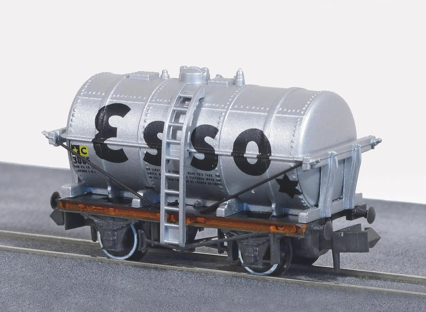 (image for) NR-P161 Esso Petrol Tank Wagon