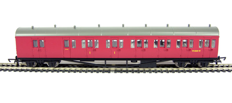 (image for) R4293B Suburban "B" set coach in BR crimson W6535W