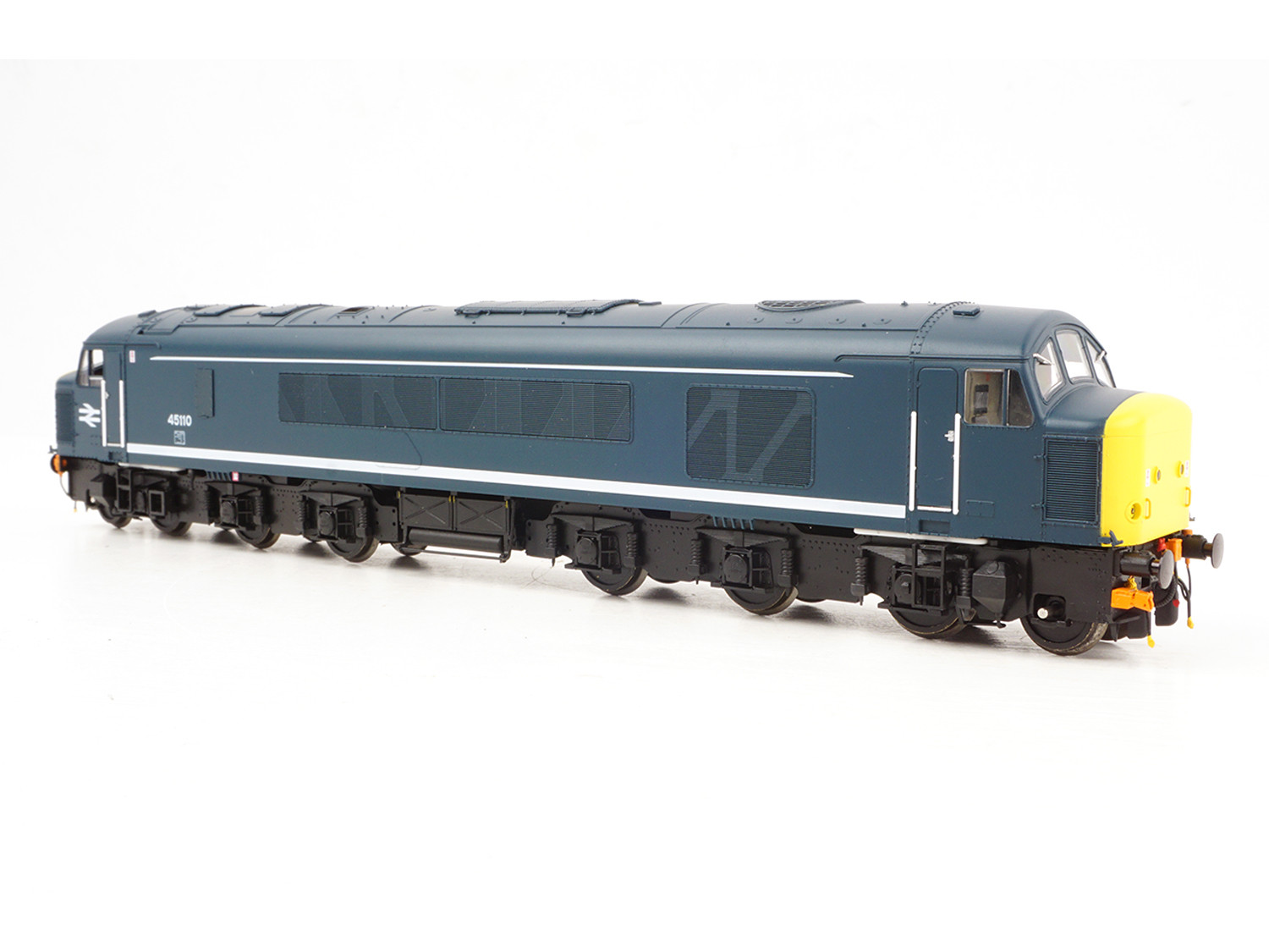 45401 Class 45 110 BR Blue w/White Body Stripe (image for) 45401 Class 45 110 BR Blue w/White Body Stripe