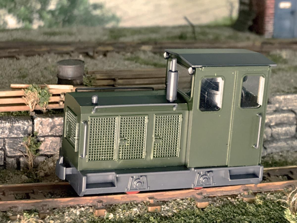 (image for) 2082 SCHOMA DIESEL LOCOMOTIVE GREEN