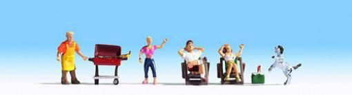 (image for) 36588 Family At Barbecue