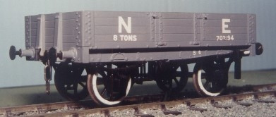 (image for) PS06 LNER 4 PLANK OPEN WAGON KIT