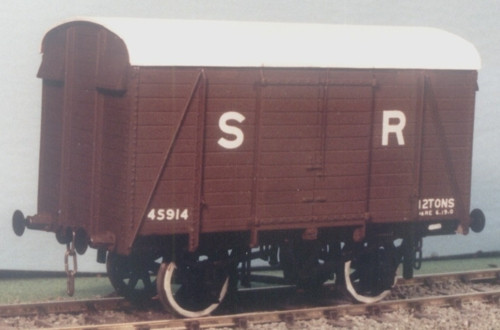 (image for) PS13 SR 12T GOODS VAN KIT