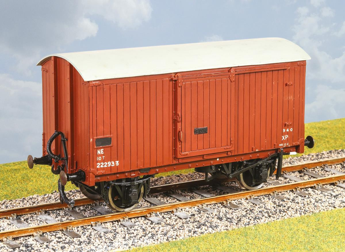 (image for) PS136 LNER 10T FISH VAN KIT
