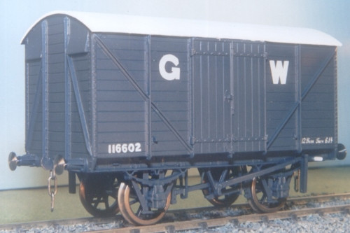 (image for) PS24 GWR 12T COVERED GOODS WAGON KIT